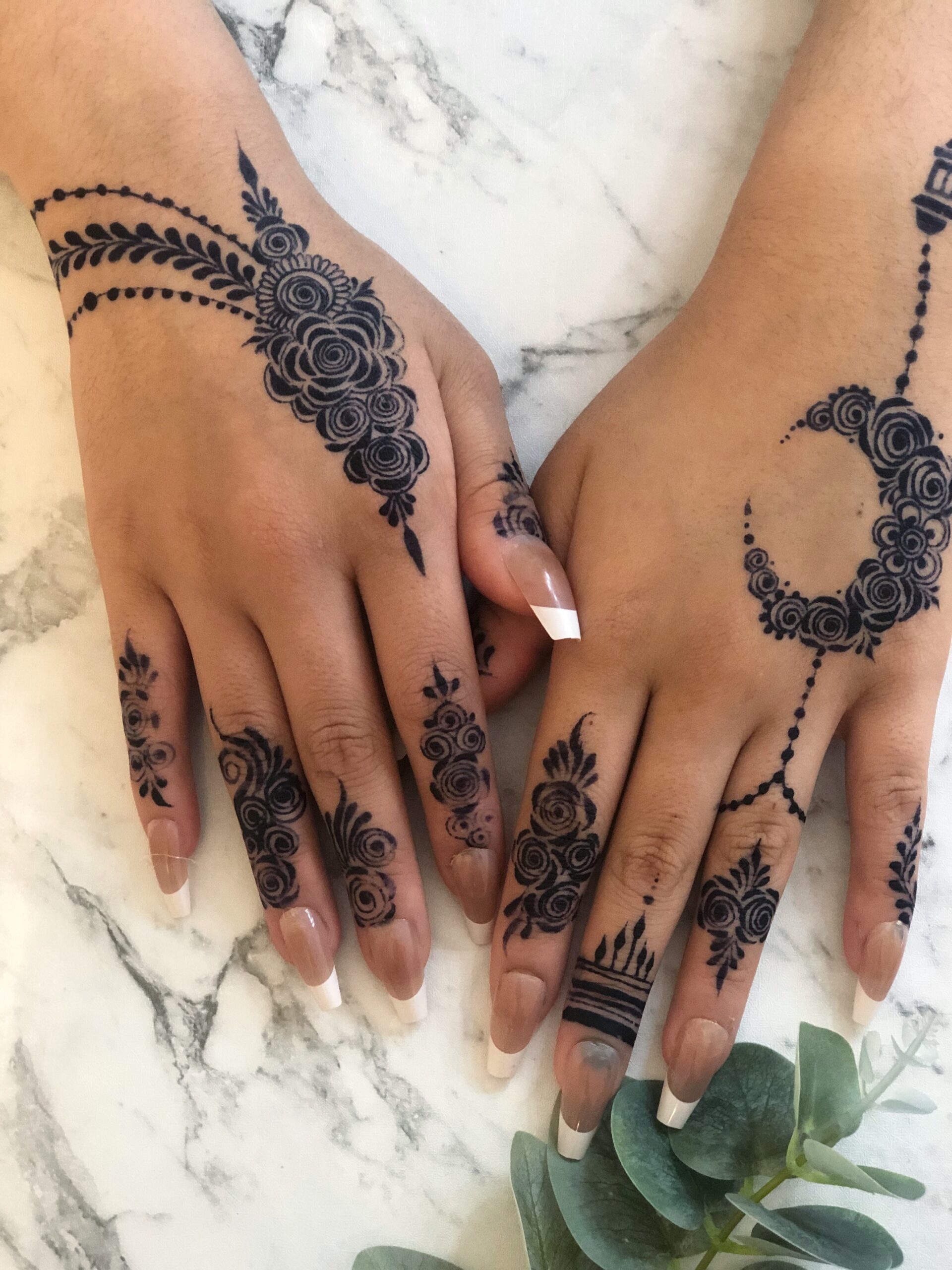 indian sarees | Tumblr | Henna tattoo designs, Henna tattoo hand, Simple henna  tattoo